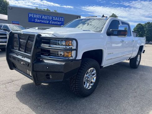 Used 2018 Chevrolet Silverado 2500 LTZ w/ Duramax Plus Package AWD/4WD image 2