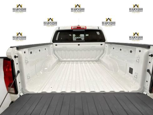 Used 2025 Chevrolet Colorado W/T w/ Advanced Trailering Package AWD/4WD image 27