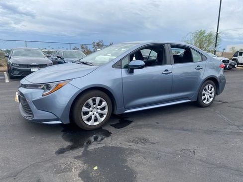 Used 2025 Toyota Corolla LE FWD image 1