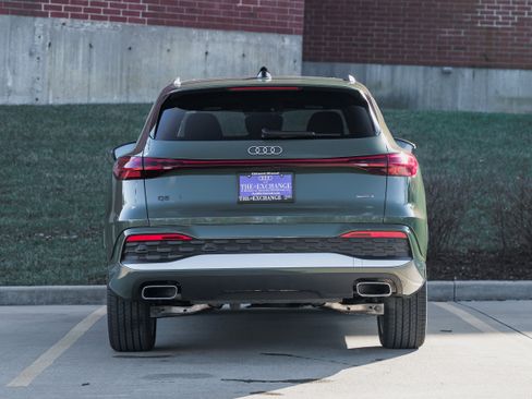 Used 2025 Audi Q5 Premium Plus w/ Premium Plus image 29
