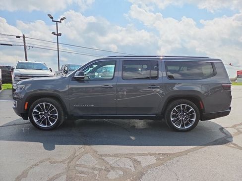 Used 2024 Jeep Wagoneer L Series III w/ Premium Group I AWD/4WD image 3