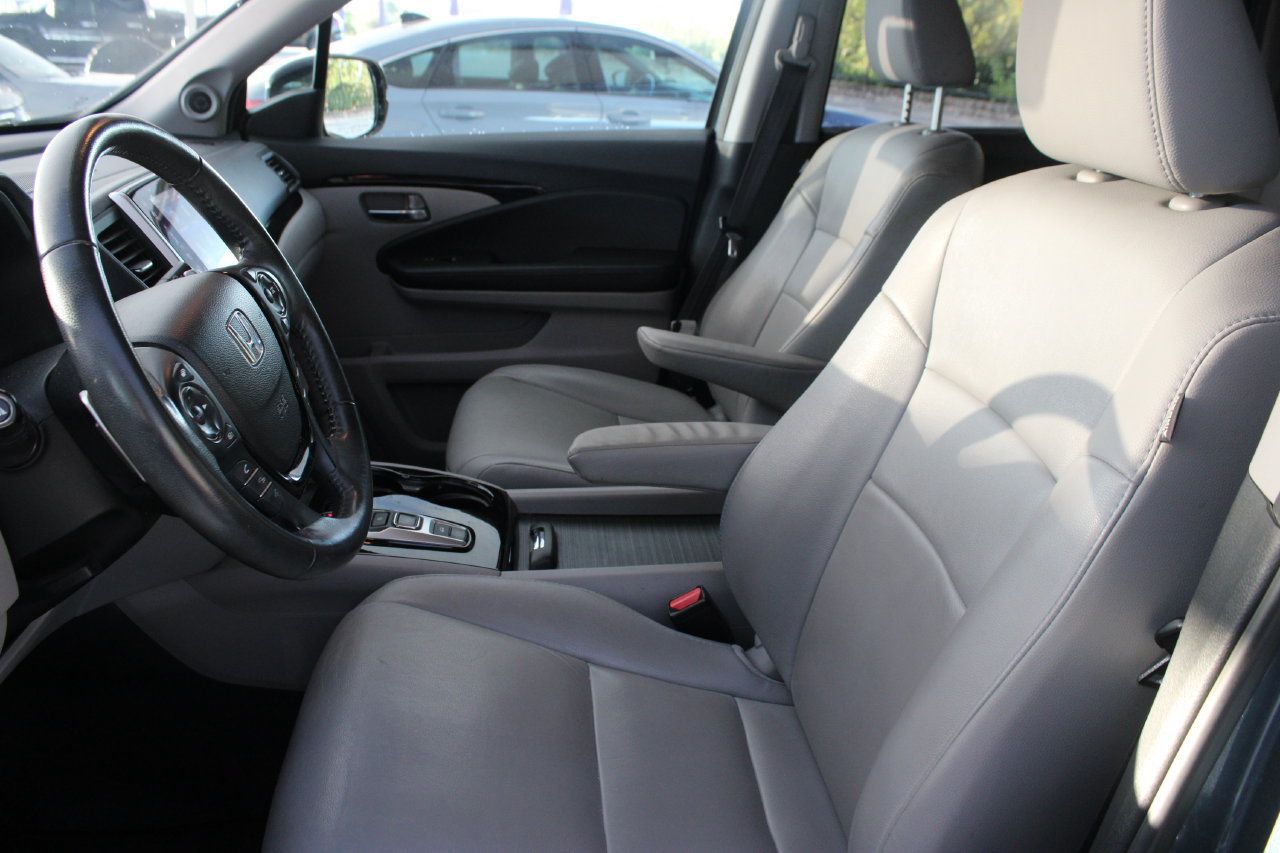 Used 2017 Honda Pilot Touring image 10