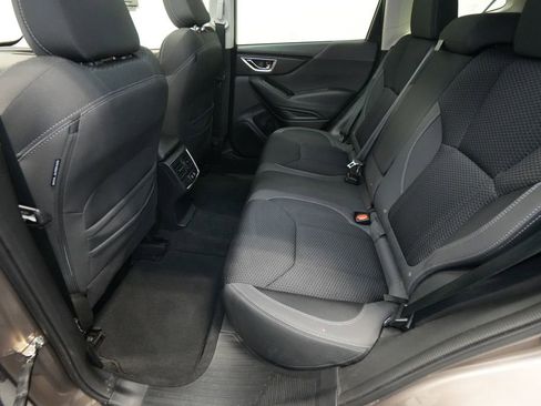 Used 2023 Subaru Forester Premium image 19