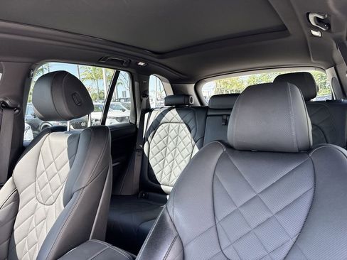 Used 2024 BMW X5 xDrive40i w/ M Sport Package AWD/4WD image 42