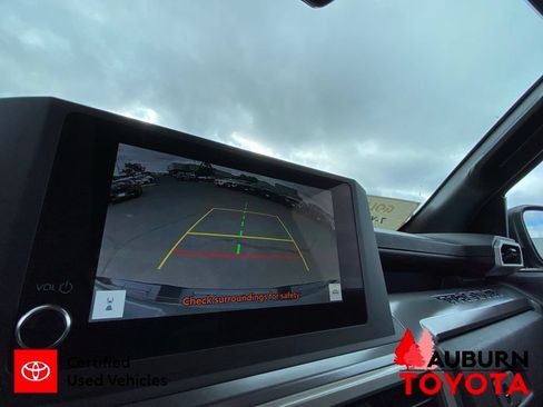 Certified 2025 Toyota Tacoma SR5 AWD/4WD image 41