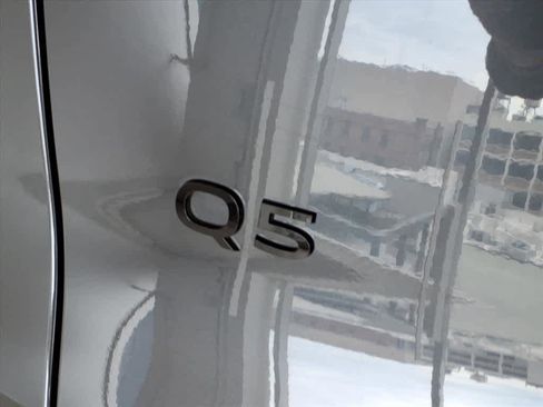 Used 2025 Audi Q5 Premium Plus w/ Premium Plus image 14