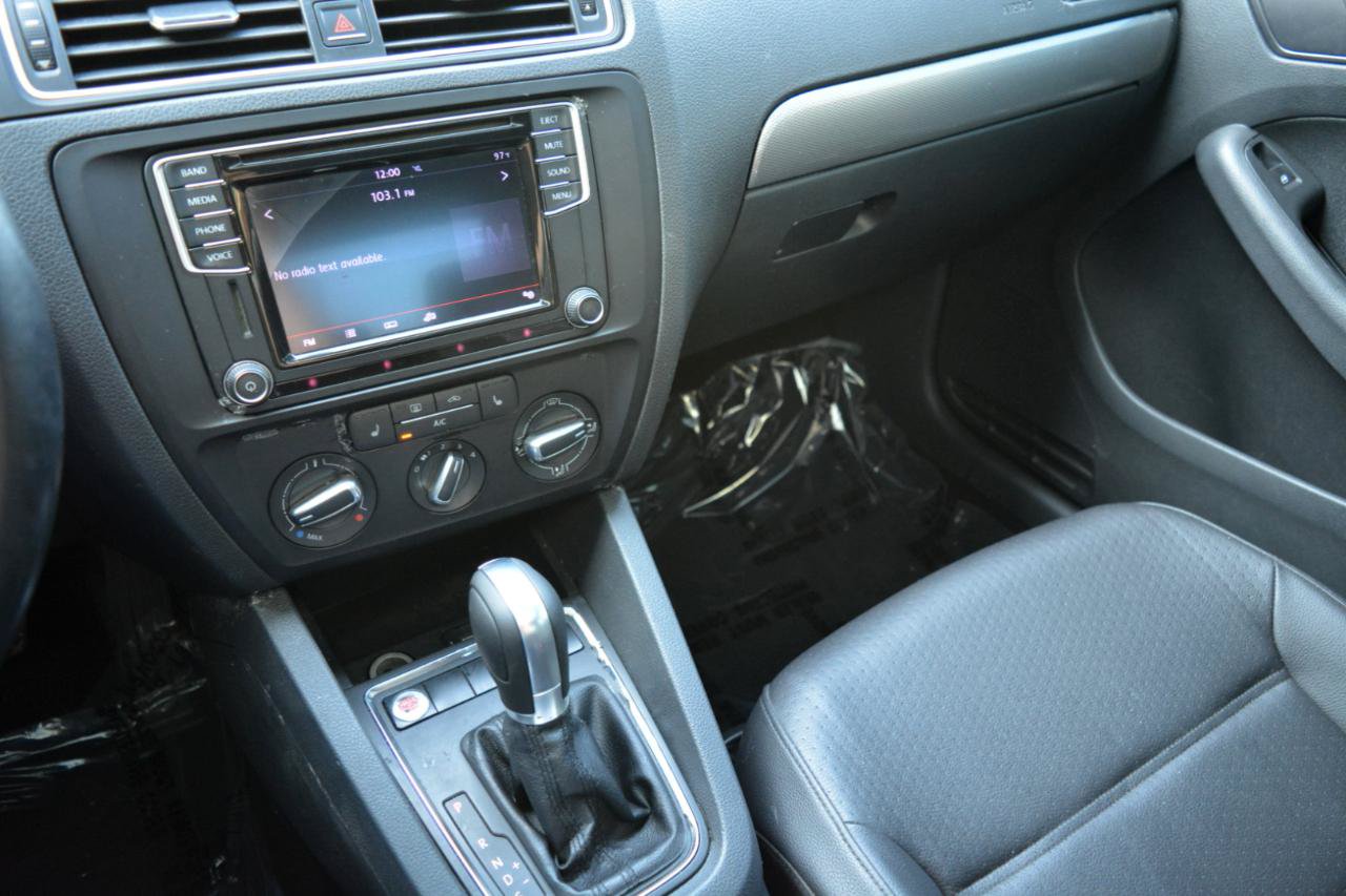 Used 2016 Volkswagen Jetta SE FWD image 22