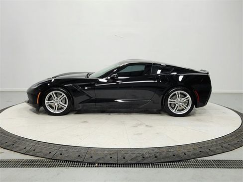 Used 2017 Chevrolet Corvette Stingray Coupe w/ Battery Protection Package image 4