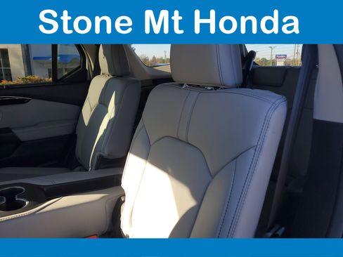 New 2025 Honda Pilot EX-L image 12