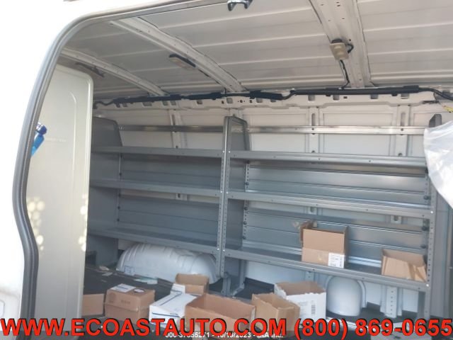 Used 2020 Chevrolet Express 2500 RWD image 13