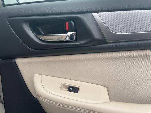 Used 2015 Subaru Outback 2.5i Premium image 19