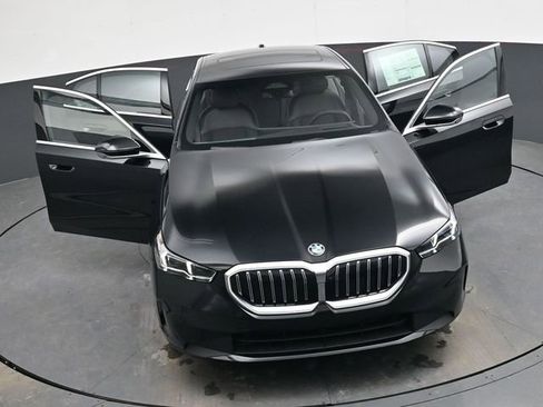 New 2026 BMW 530i xDrive w/ Premium Package AWD/4WD image 37