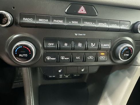 Used 2018 Kia Sportage LX w/ LX Popular Package image 17