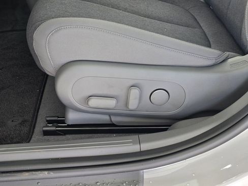 New 2026 Hyundai Ioniq 5 SE image 21