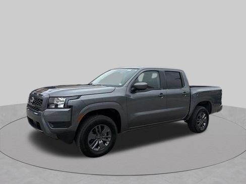 Used 2025 Nissan Frontier SV AWD/4WD image 15