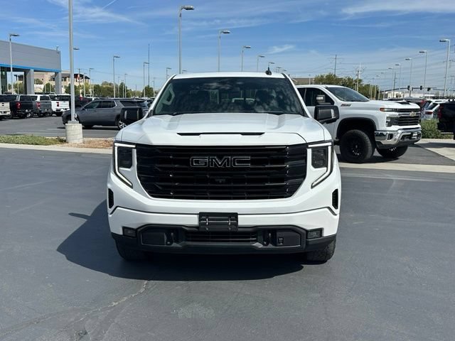 Used 2022 GMC Sierra 1500 Elevation w/ Elevation Premium Package AWD/4WD image 11