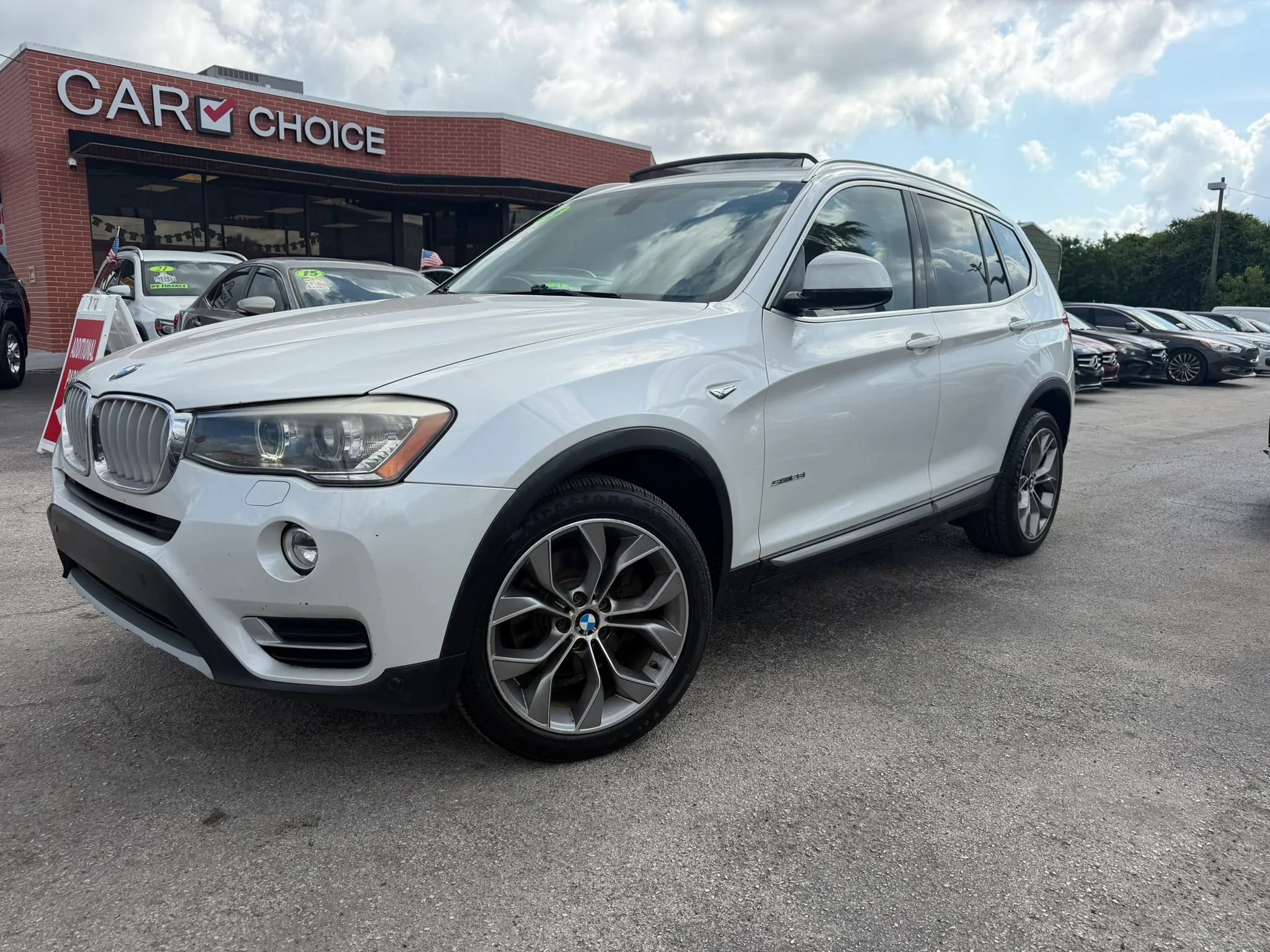 Used 2015 BMW X3 sDrive28i RWD image 1