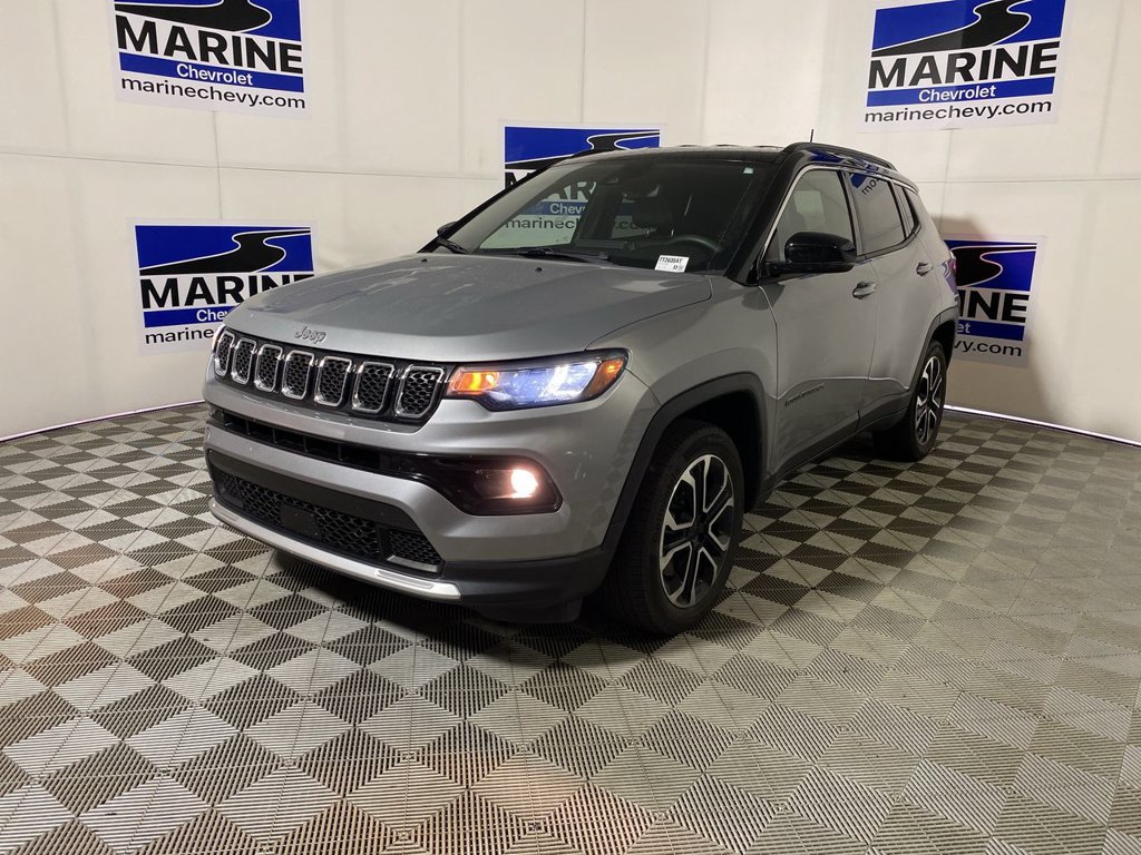 Used 2024 Jeep Compass Limited AWD/4WD image 14