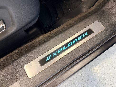 Used 2017 Ford Explorer Sport w/ Equipment Group 401A image 31