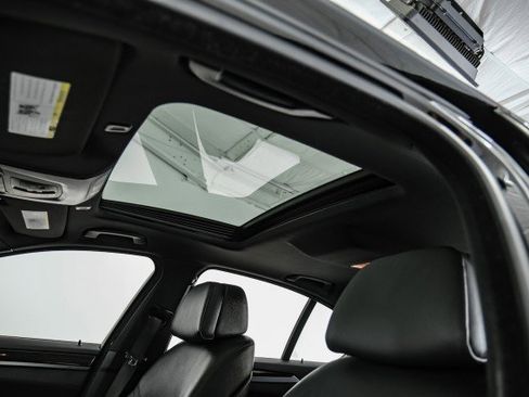 Used 2012 BMW 535i xDrive Sedan image 22