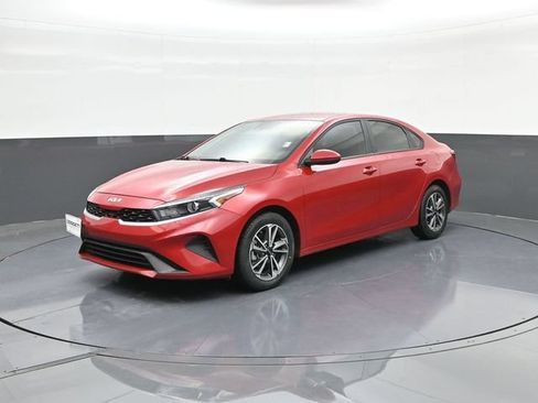 Used 2023 Kia Forte LXS FWD image 28