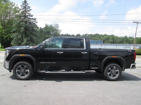 New 2025 GMC Sierra 2500 SLT w/ SLT Premium Package image 2