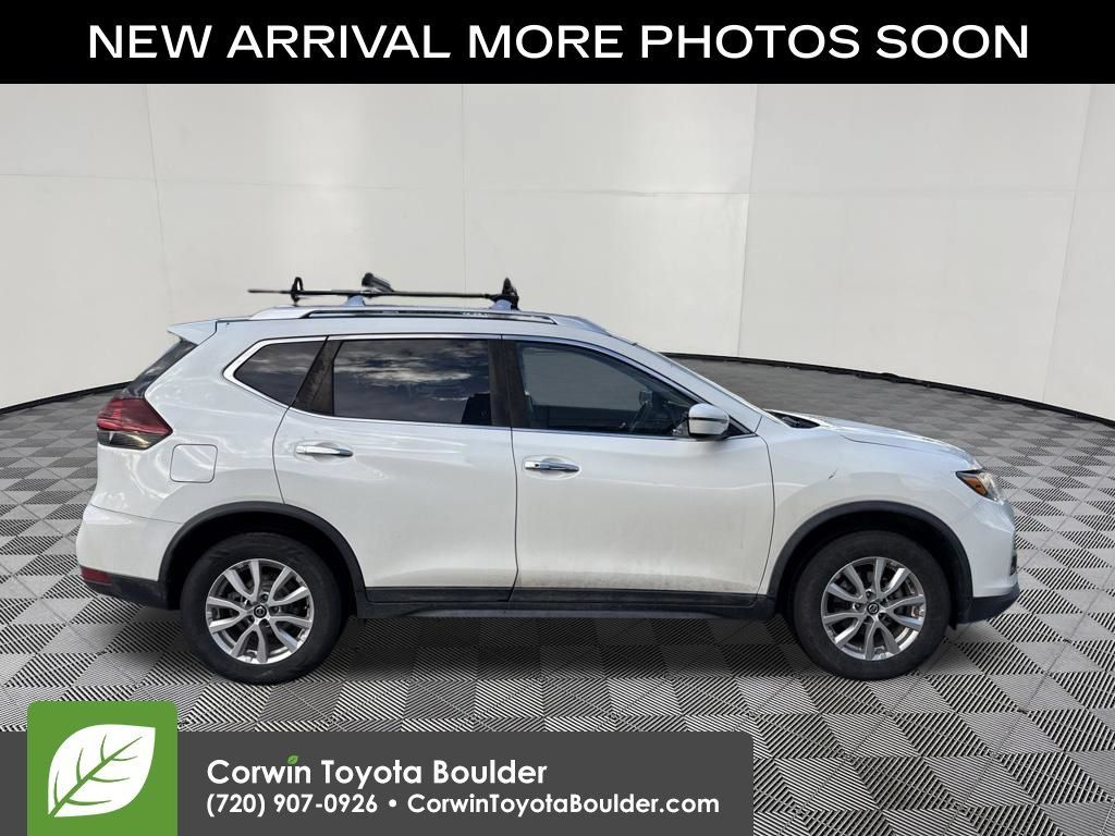 Used 2020 Nissan Rogue SV AWD/4WD image 8