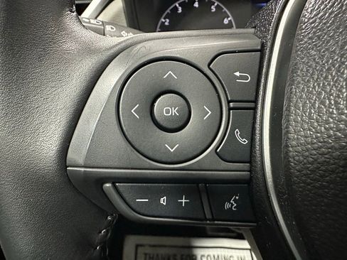 Used 2025 Toyota Corolla Cross LE image 19
