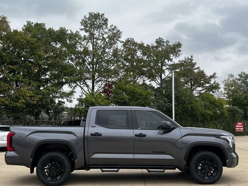 New 2025 Toyota Tundra SR5 image 5