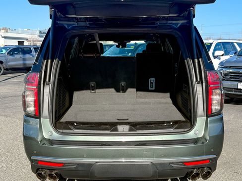 Certified 2023 Chevrolet Suburban High Country w/ LPO, Illumination Package image 12