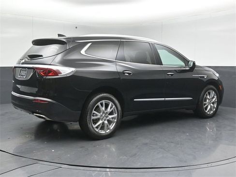 Used 2023 Buick Enclave Essence w/ Experience Buick Package image 7