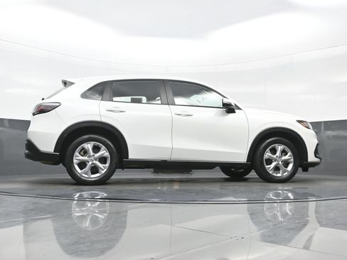 Used 2024 Honda HR-V LX image 32