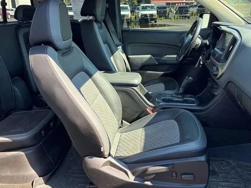 Used 2017 Chevrolet Colorado Z71 AWD/4WD image 22