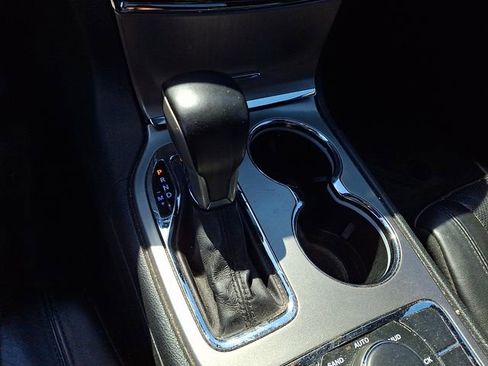 Used 2020 Jeep Grand Cherokee Limited w/ Luxury Group II AWD/4WD image 10