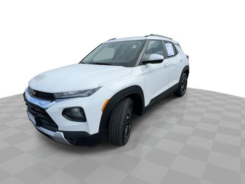 Used 2022 Chevrolet TrailBlazer LT FWD image 4