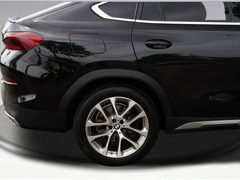 Used 2022 BMW X6 xDrive40i AWD/4WD image 12