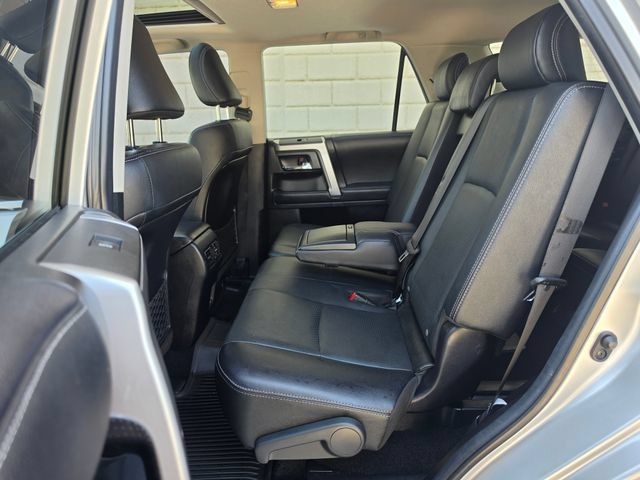 Used 2022 Toyota 4Runner Limited AWD/4WD image 33
