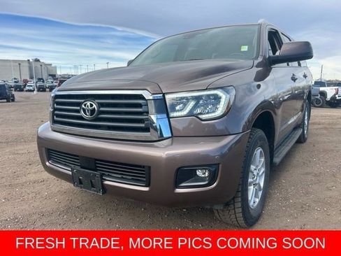 Used 2019 Toyota Sequoia SR5 image 1