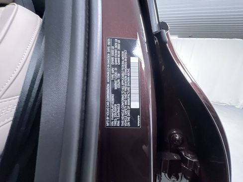 New 2026 Volvo XC60 B5 Core w/ Protection Package Premier image 25