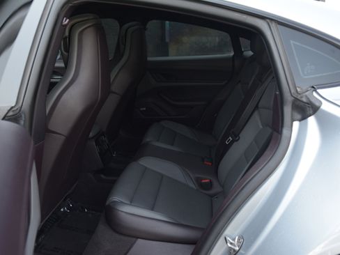 Certified 2022 Porsche Taycan 4S image 32