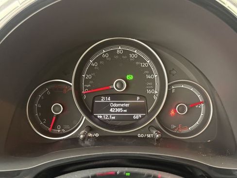 Used 2019 Volkswagen Beetle 2.0T S image 21