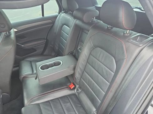 Used 2019 Volkswagen GTI Autobahn FWD image 37