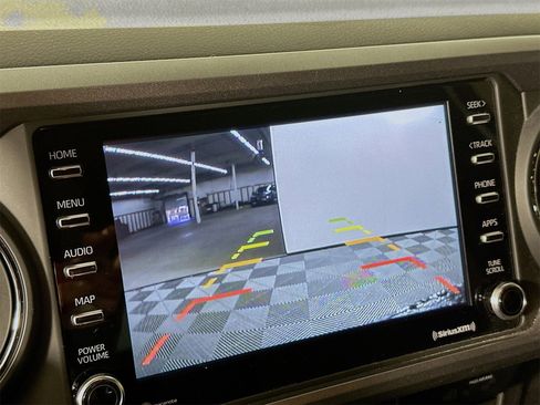 Used 2022 Toyota Tacoma TRD Off-Road image 14