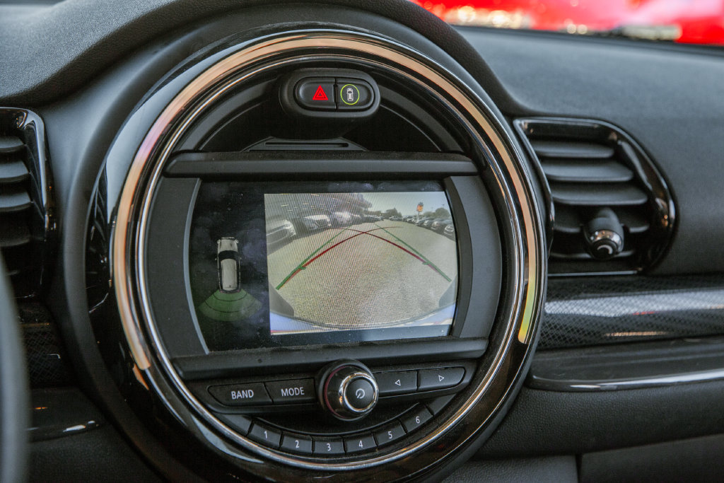 Used 2020 MINI Cooper Clubman S w/ Storage Package AWD/4WD image 16
