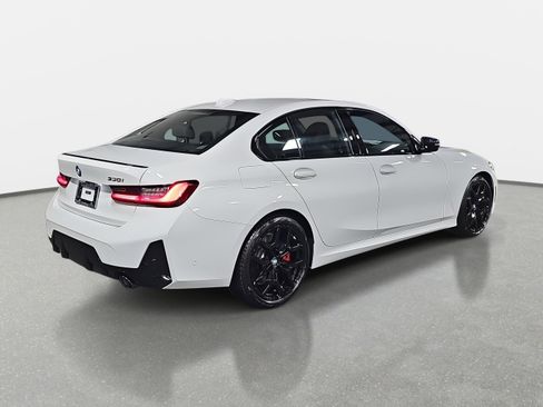 New 2026 BMW 330i Sedan w/ M Sport Package image 5