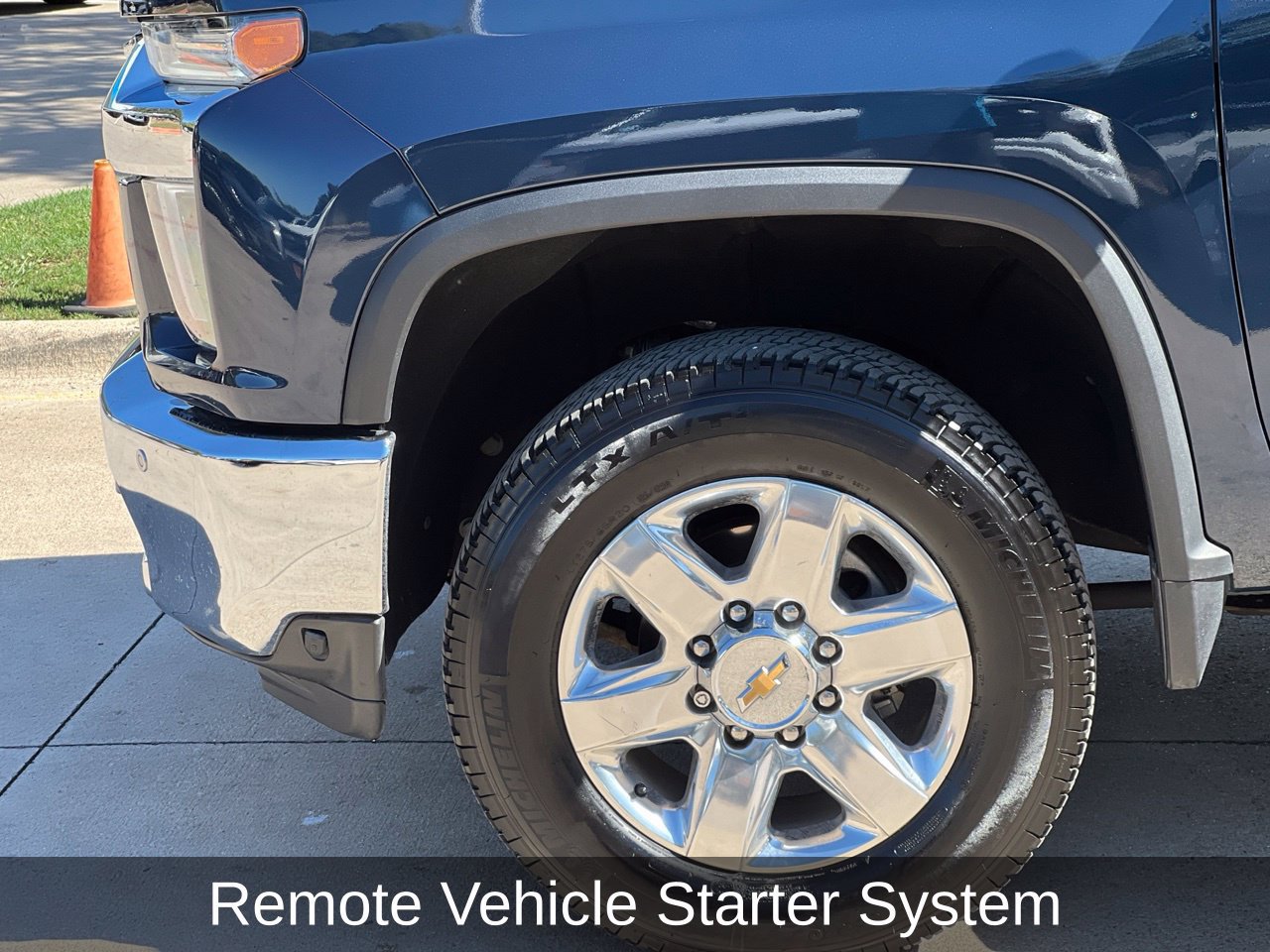 Used 2022 Chevrolet Silverado 2500 LTZ w/ LTZ Premium Package AWD/4WD image 24