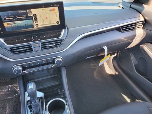 New 2025 Nissan Altima 2.5 SV w/ SV Premium Package image 24