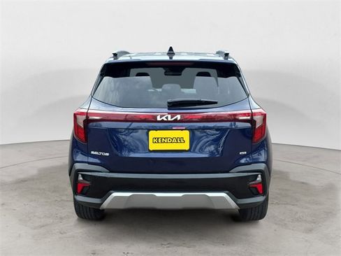 Used 2024 Kia Seltos EX image 4