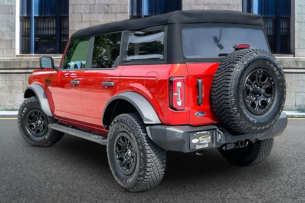 Certified 2023 Ford Bronco Wildtrak AWD/4WD image 10