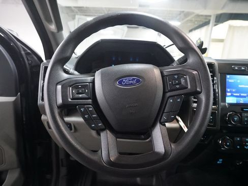 Used 2022 Ford F250 XLT AWD/4WD image 4